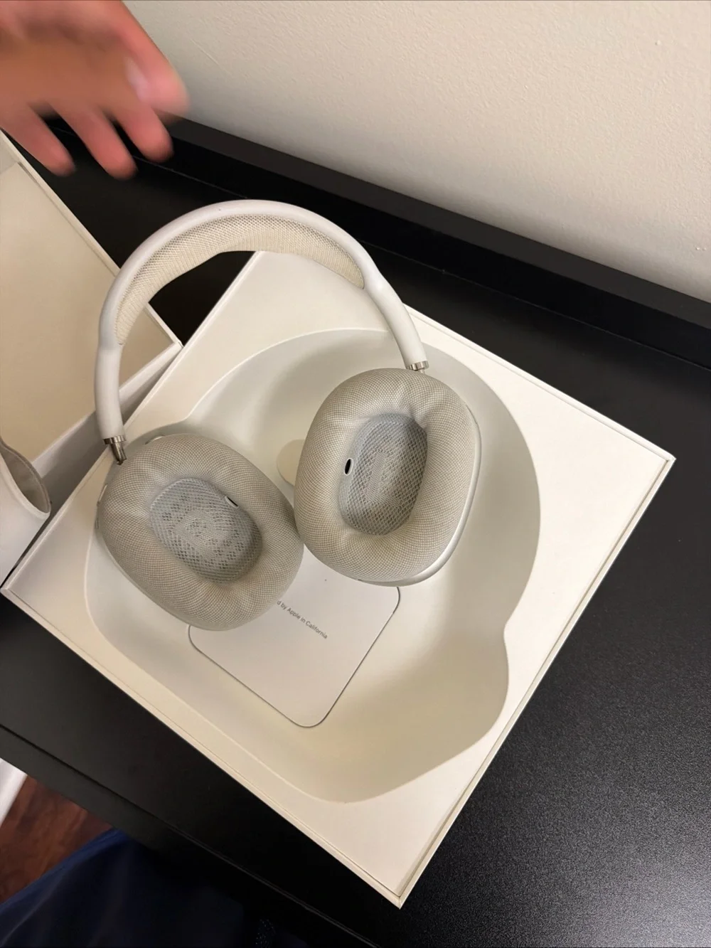 Apple Airpod Max Headphones - White